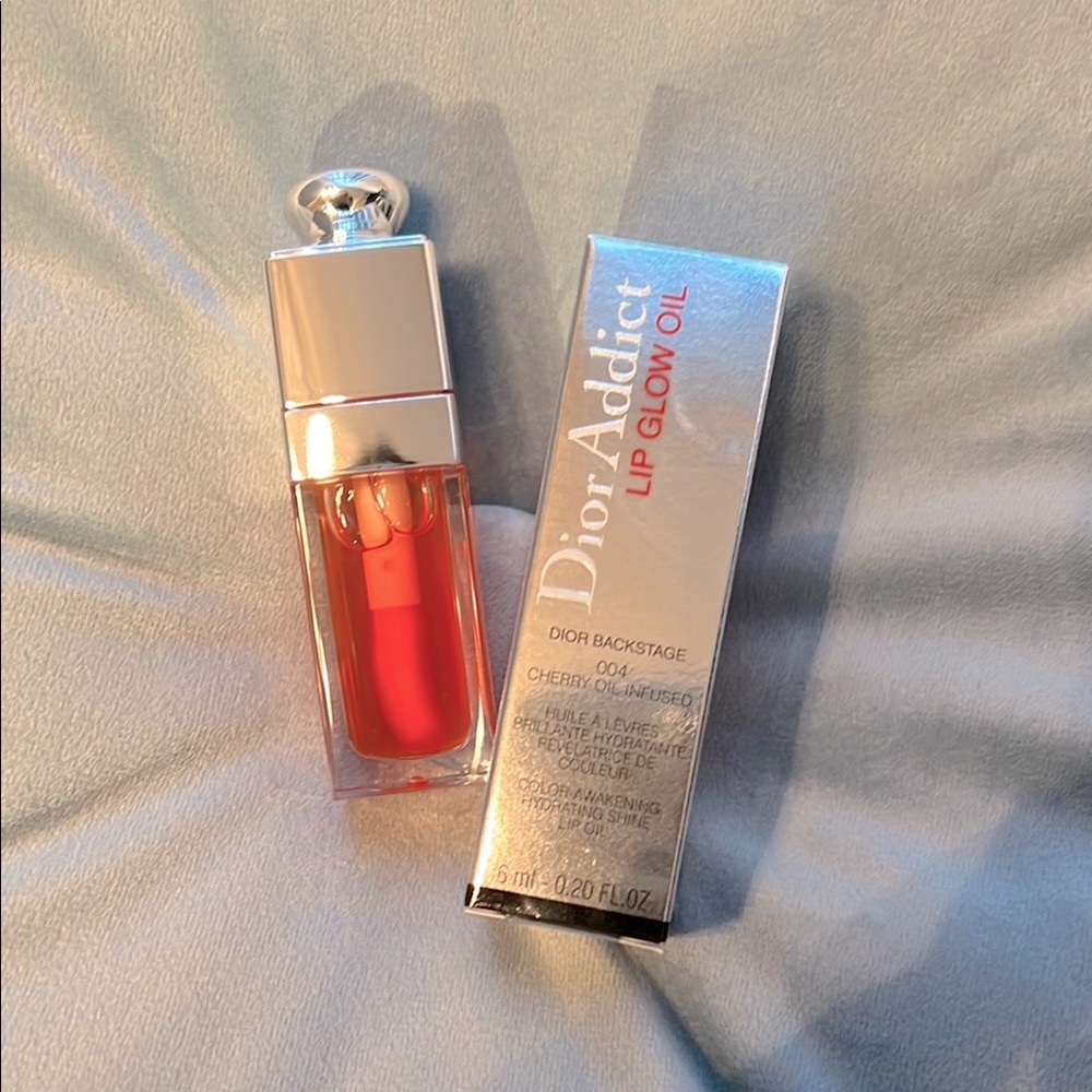 Dior Addict Lip Glow Oil in 004 Coral